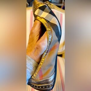 Burberry Gold and Multicolor Women’s Ballet Flats